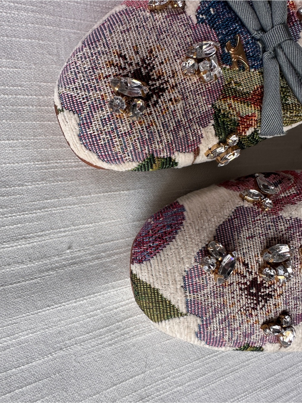 Circus NY by Sam Edelman Trish Floral Jewel Embellished Mules | 8  NWOB - Picture 6 of 7